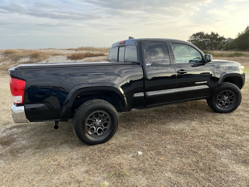 2017 Toyota Tacoma 3rd Gen - Image 2 of 21