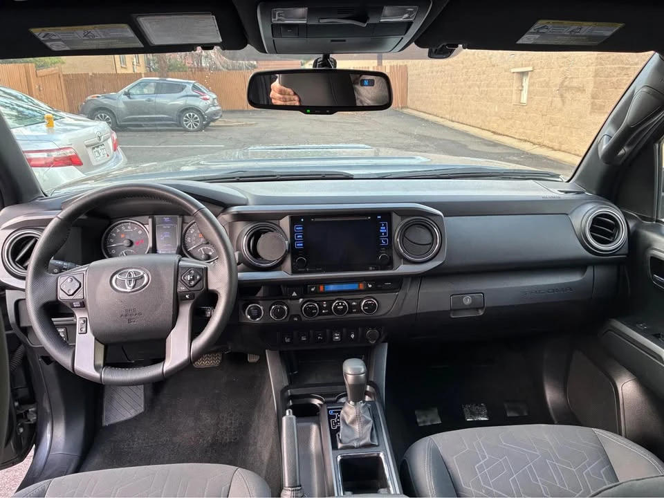 2017 Toyota Tacoma 3rd Gen - Image 4 of 6