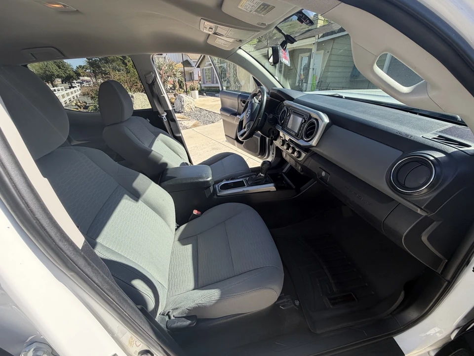 2017 Toyota Tacoma 3rd Gen - Image 12 of 15