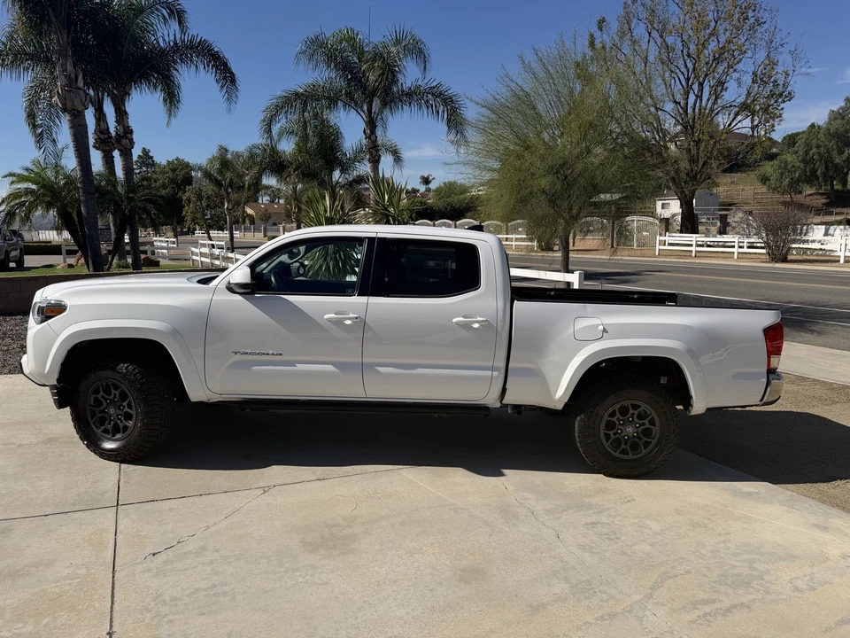 2017 Toyota Tacoma 3rd Gen - Image 2 of 15