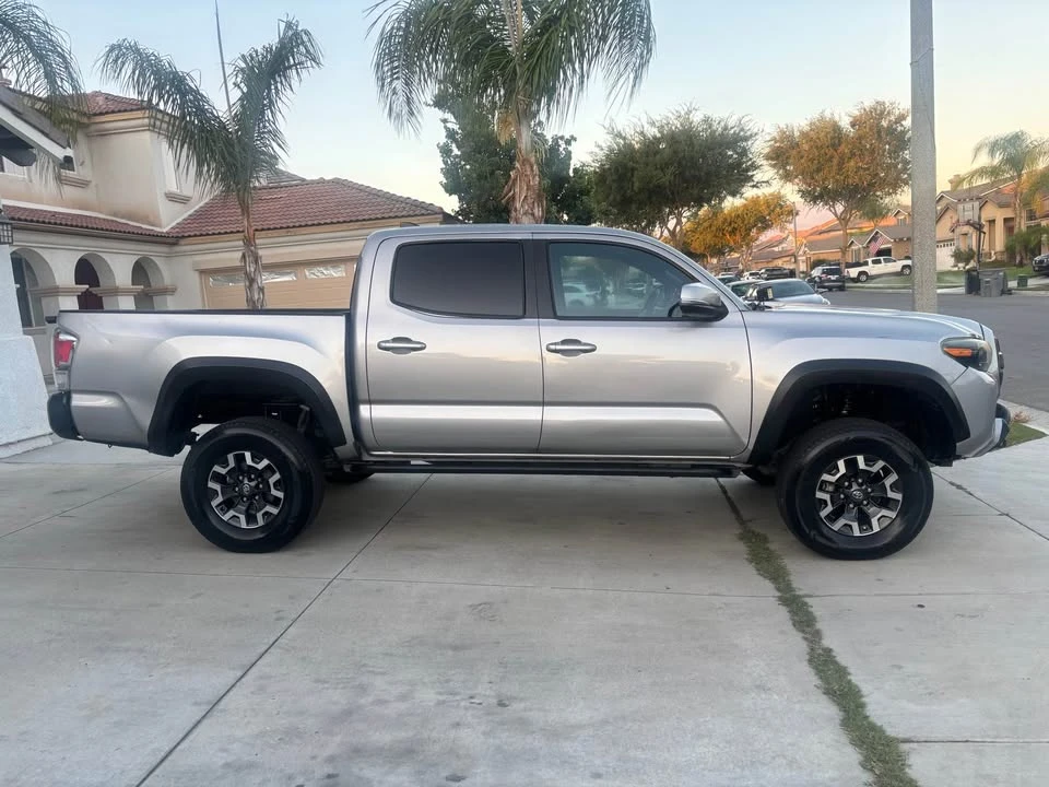 2017 Toyota Tacoma 3rd Gen - Image 9 of 19
