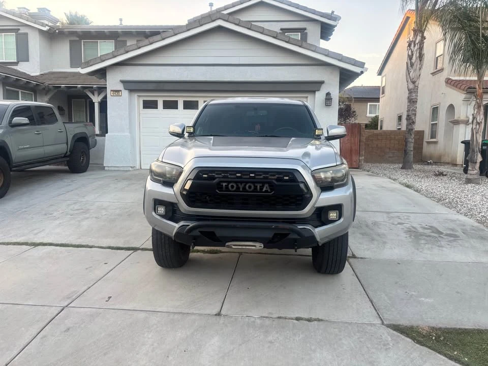 2017 Toyota Tacoma 3rd Gen - Image 2 of 19