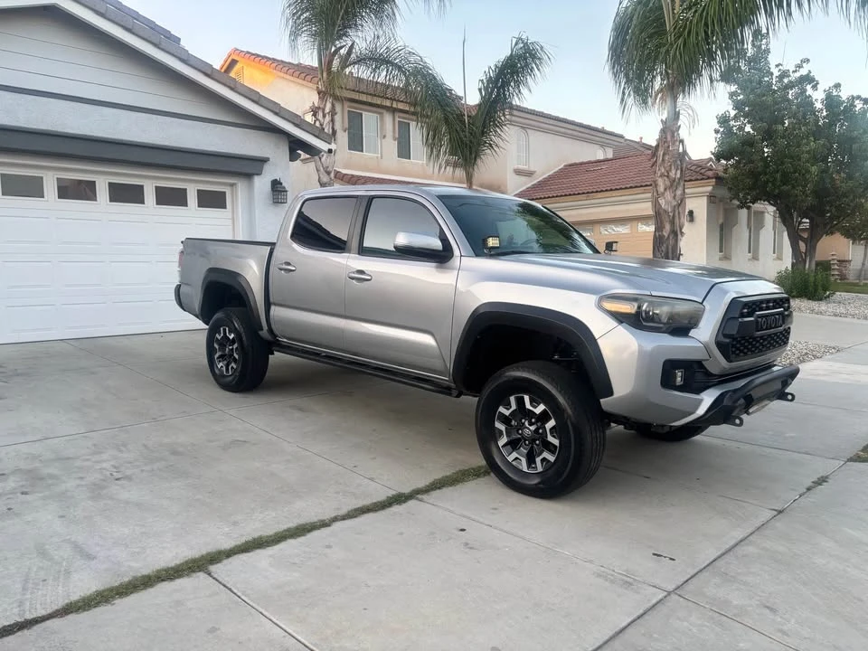 2017 Toyota Tacoma 3rd Gen - Image 7 of 19