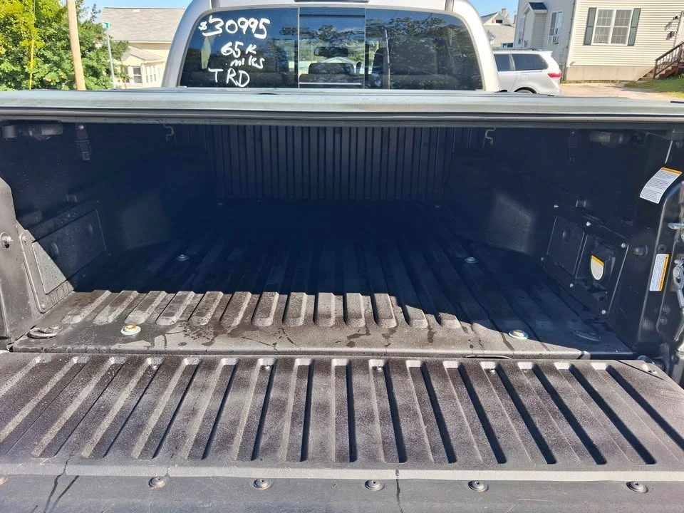 2017 Toyota Tacoma 3rd Gen - Image 17 of 20