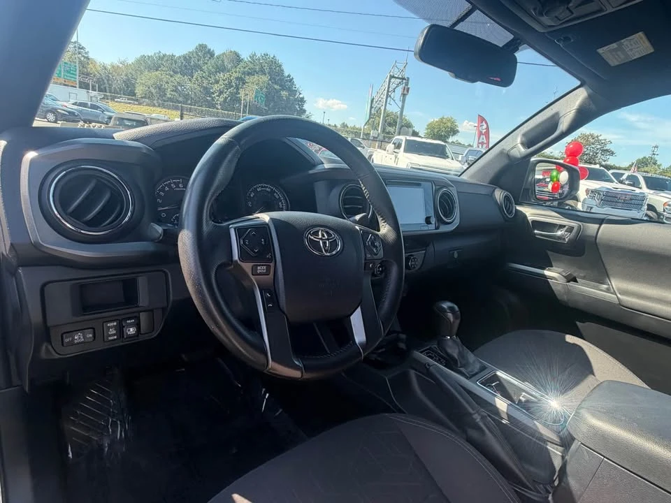 2017 Toyota Tacoma 3rd Gen - Image 8 of 12