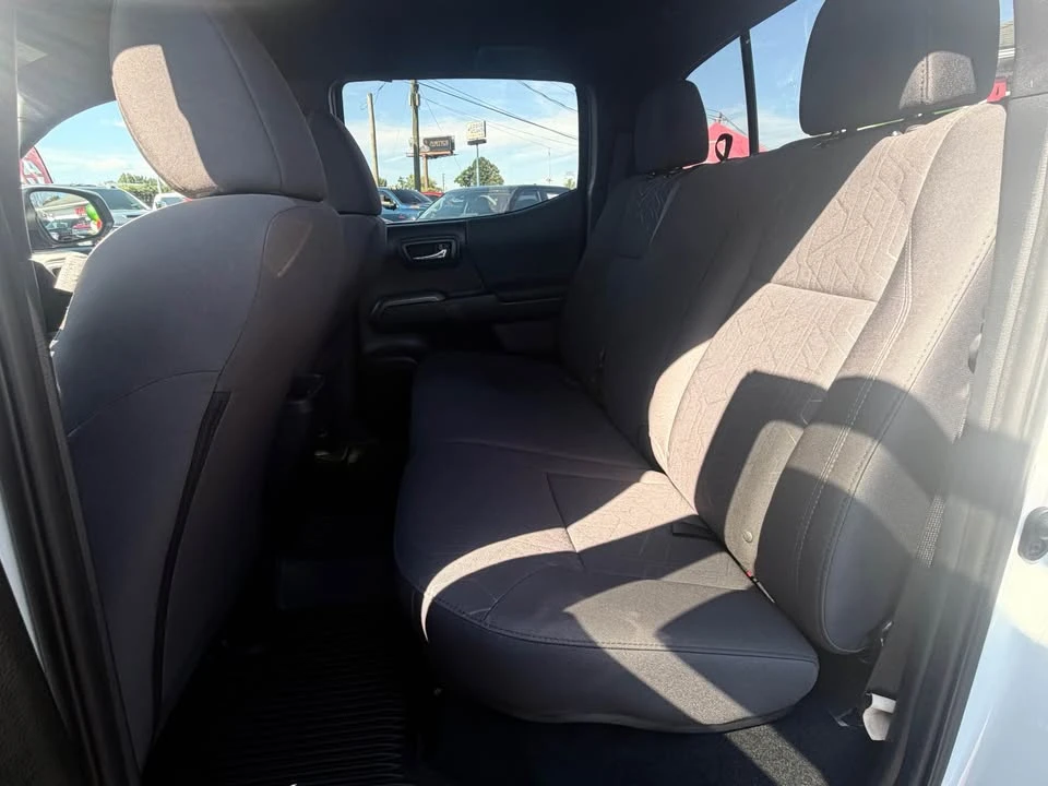 2017 Toyota Tacoma 3rd Gen - Image 7 of 12