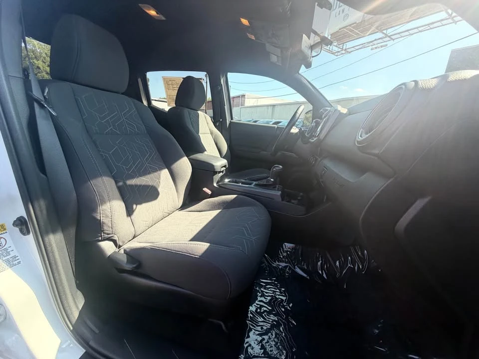 2017 Toyota Tacoma 3rd Gen - Image 10 of 12