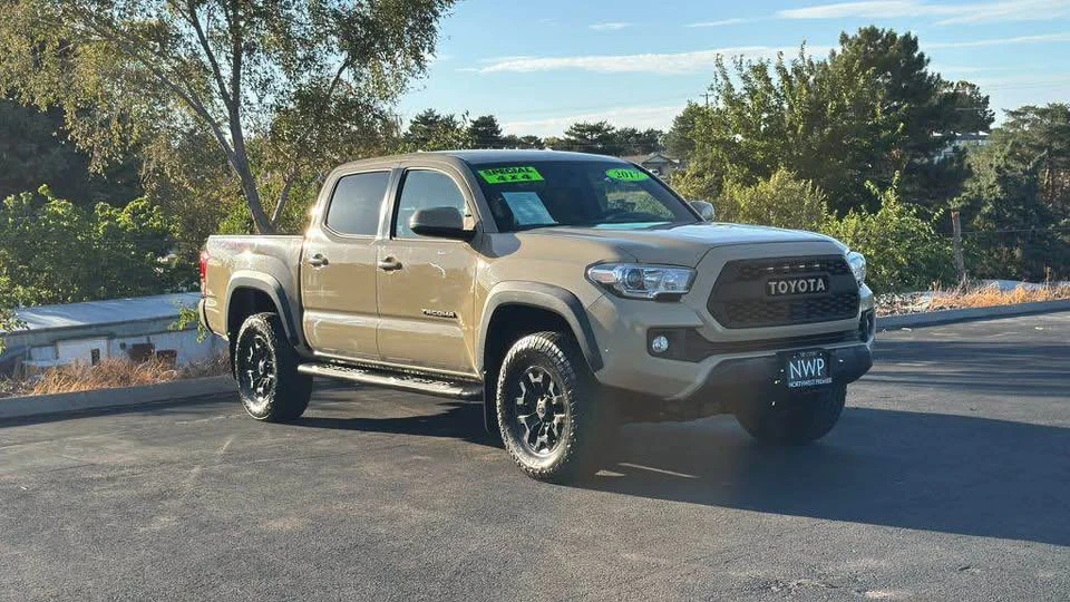 2017 Toyota Tacoma 3rd Gen - Image 2 of 6