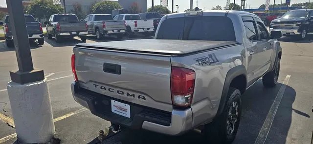2017 Toyota Tacoma Double Cab TRD Off-Road Pickup 4D 6 ft