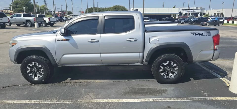 2017 Toyota Tacoma 3rd Gen - Image 5 of 5