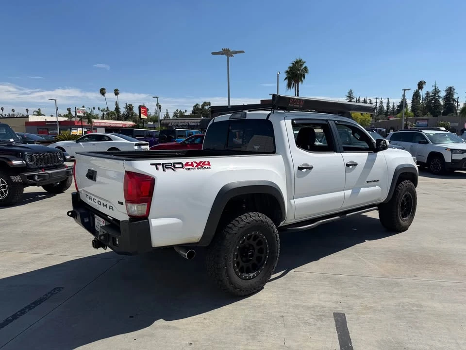 2017 Toyota Tacoma 3rd Gen - Image 4 of 6