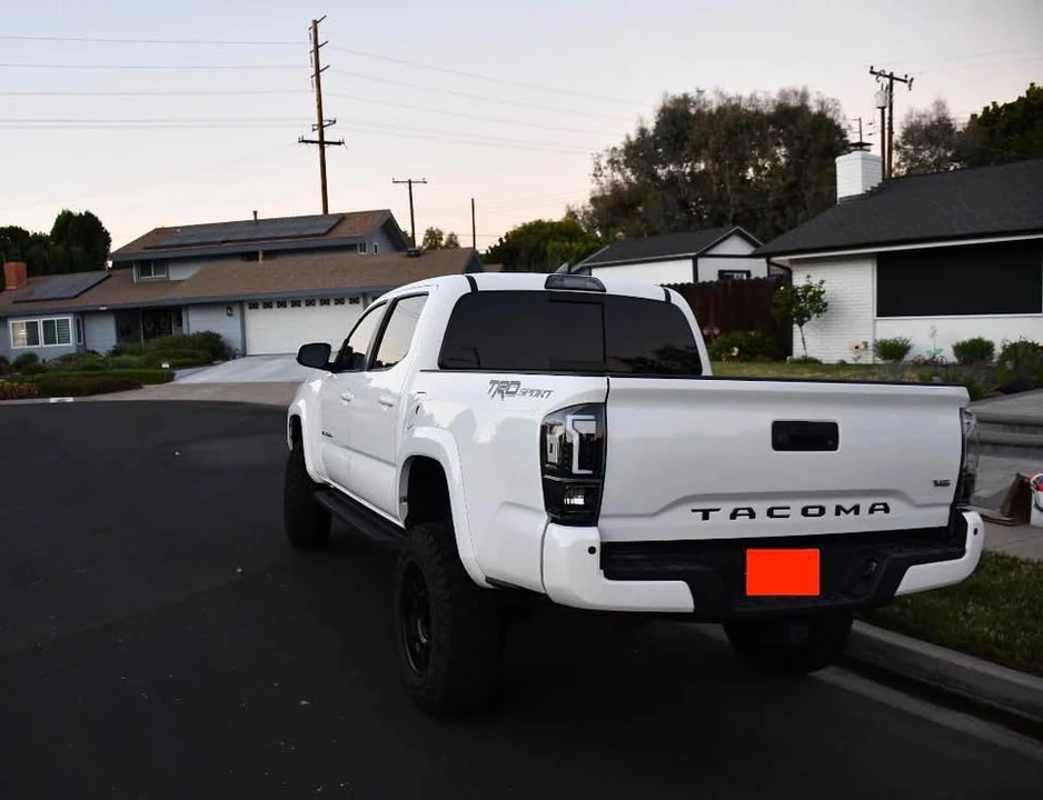 2017 Toyota Tacoma 3rd Gen - Image 2 of 17