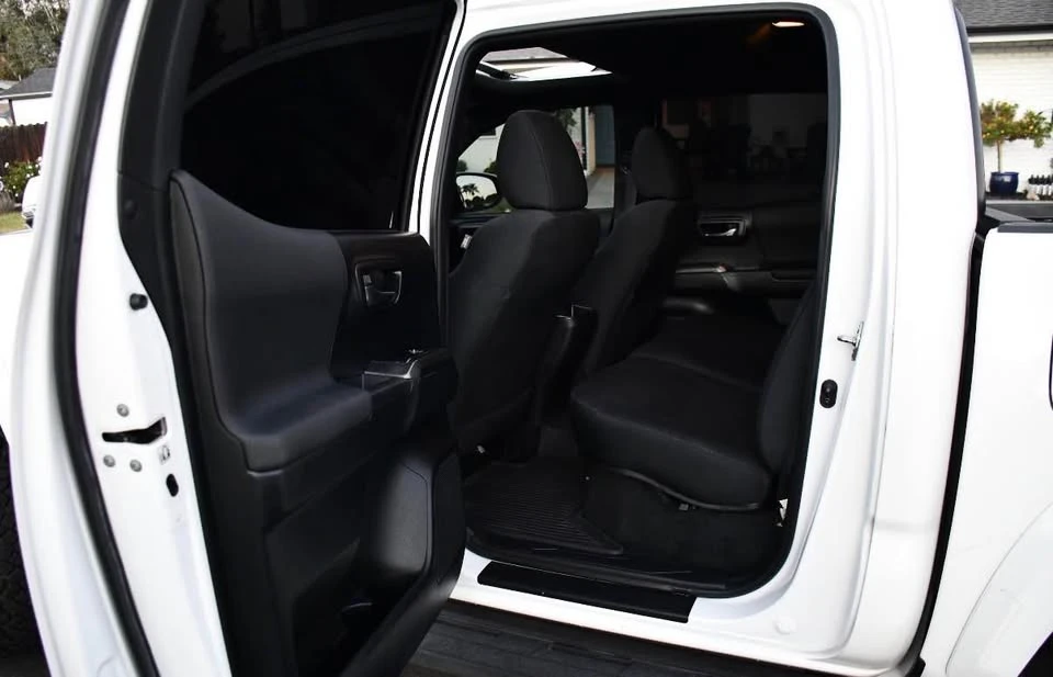 2017 Toyota Tacoma 3rd Gen - Image 6 of 17