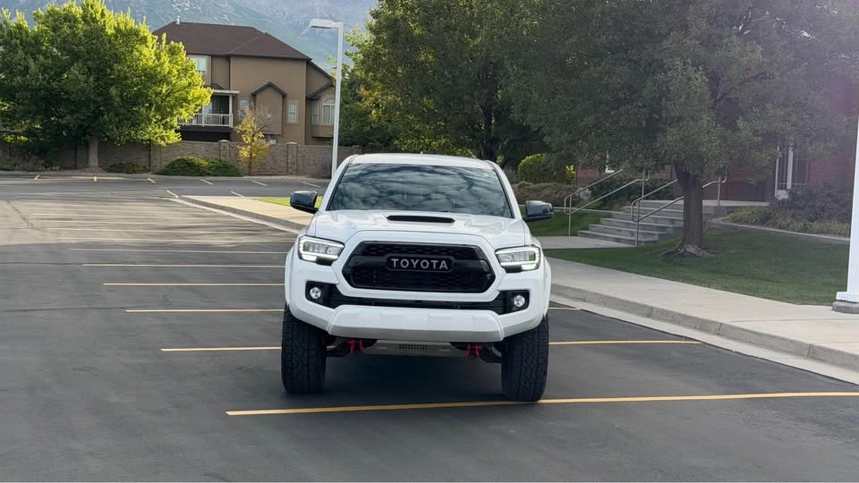 2017 Toyota Tacoma 3rd Gen - Image 2 of 20