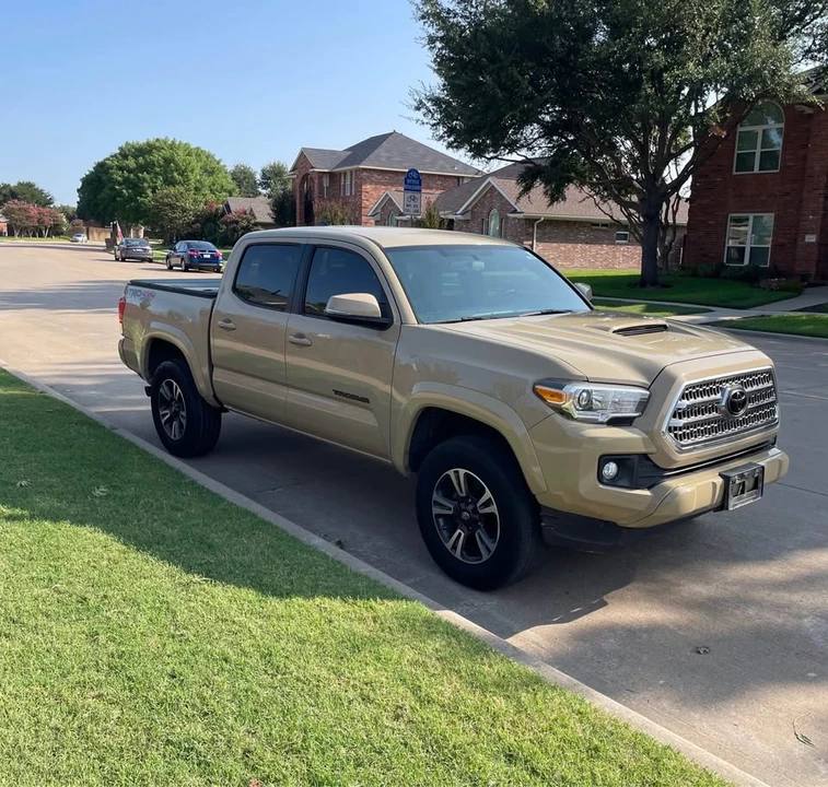 2017 Toyota Tacoma 3rd Gen - Image 2 of 12