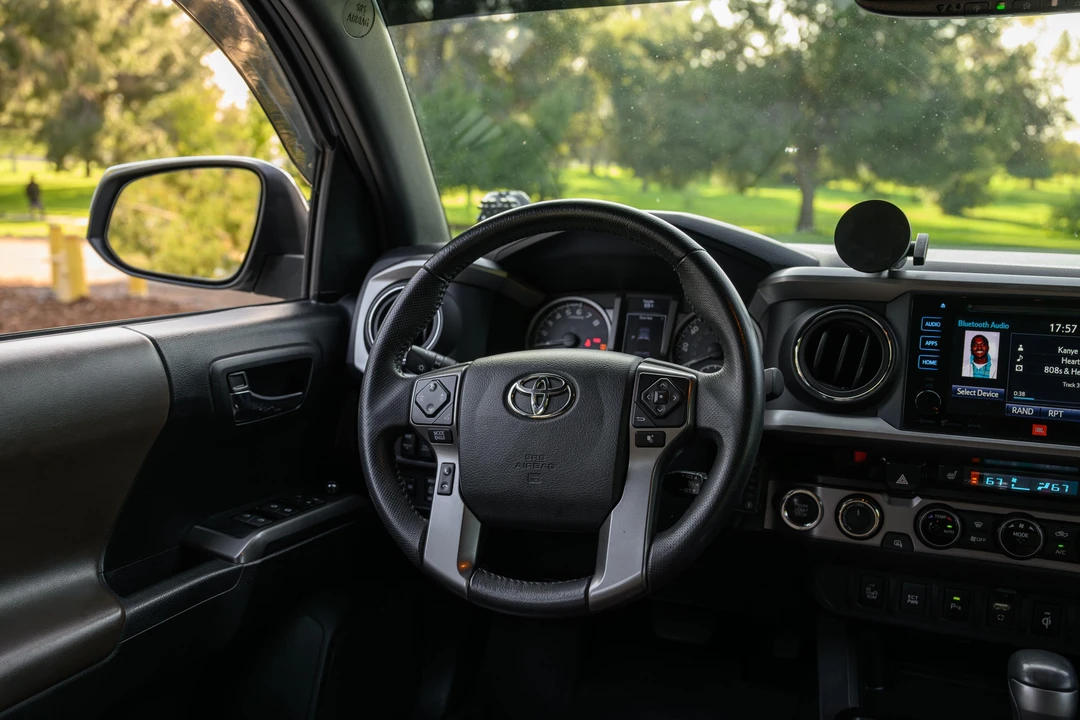 2017 Toyota Tacoma 3rd Gen - Image 30 of 31