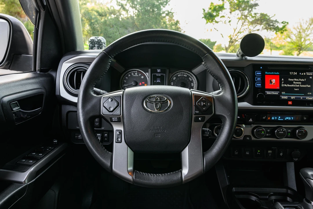 2017 Toyota Tacoma 3rd Gen - Image 29 of 31