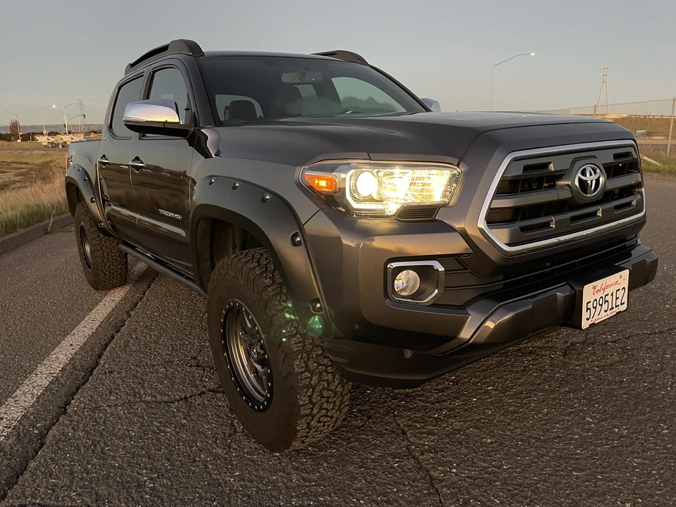2017 Toyota Tacoma 3rd Gen - Image 15 of 31