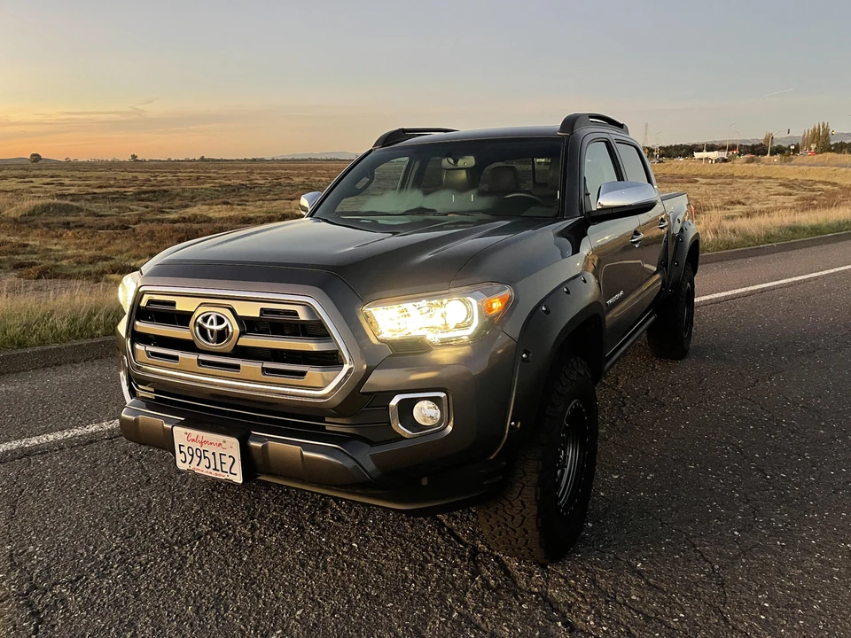 2017 Toyota Tacoma 3rd Gen - Image 9 of 31