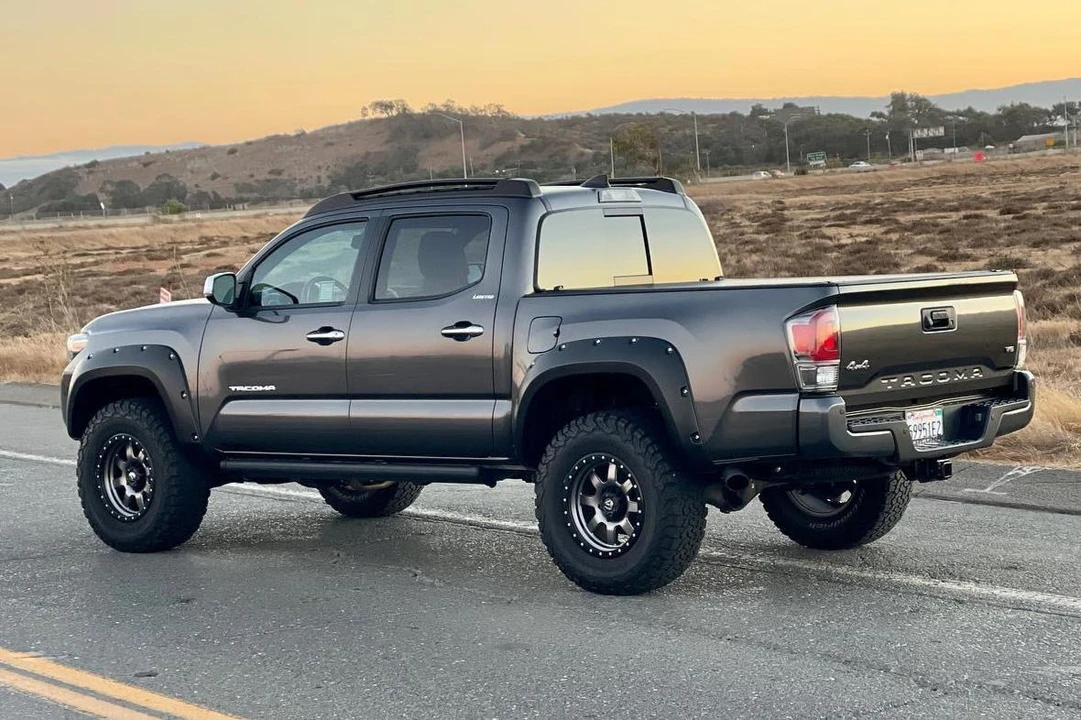 2017 Toyota Tacoma 3rd Gen - Image 3 of 31