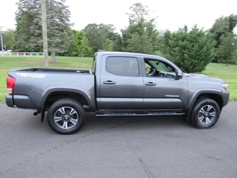 2017 Toyota Tacoma 3rd Gen - Image 12 of 12