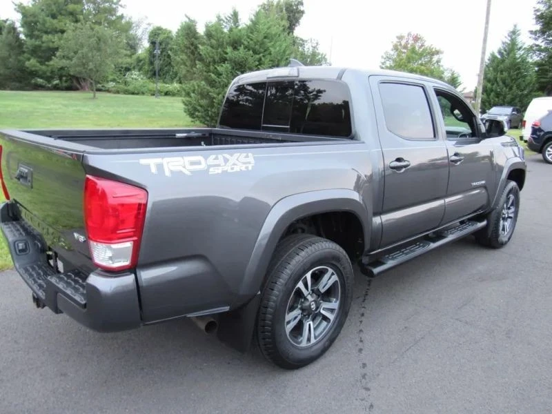 2017 Toyota Tacoma 3rd Gen - Image 11 of 12