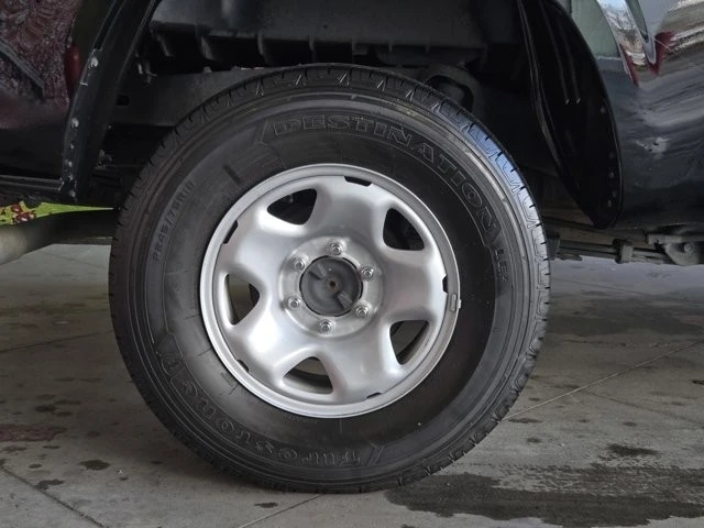 2017 Toyota Tacoma 3rd Gen - Image 5 of 12