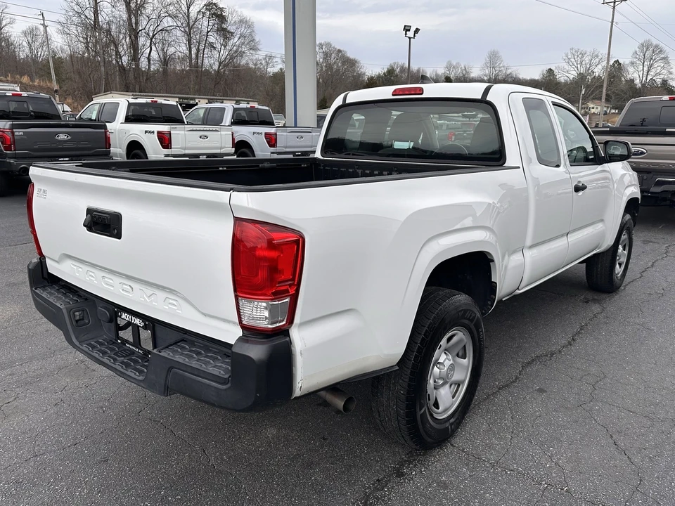 2017 Toyota Tacoma 3rd Gen - Image 6 of 12