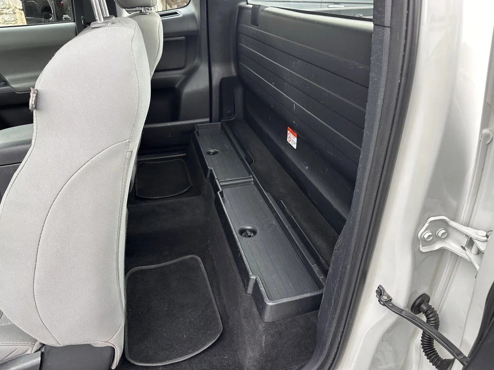 2017 Toyota Tacoma 3rd Gen - Image 13 of 21