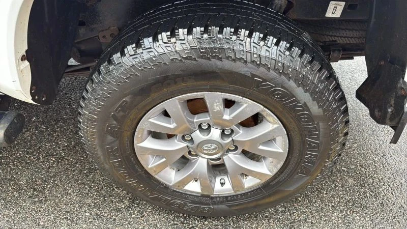 2017 Toyota Tacoma 3rd Gen - Image 10 of 12