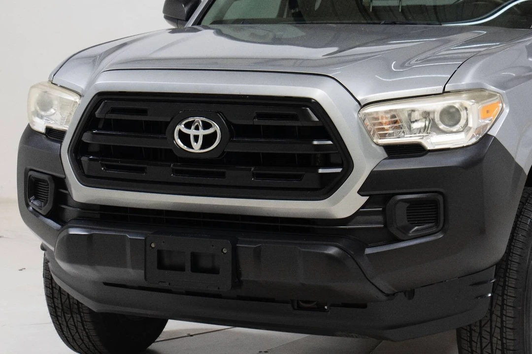 2017 Toyota Tacoma 3rd Gen - Image 10 of 12