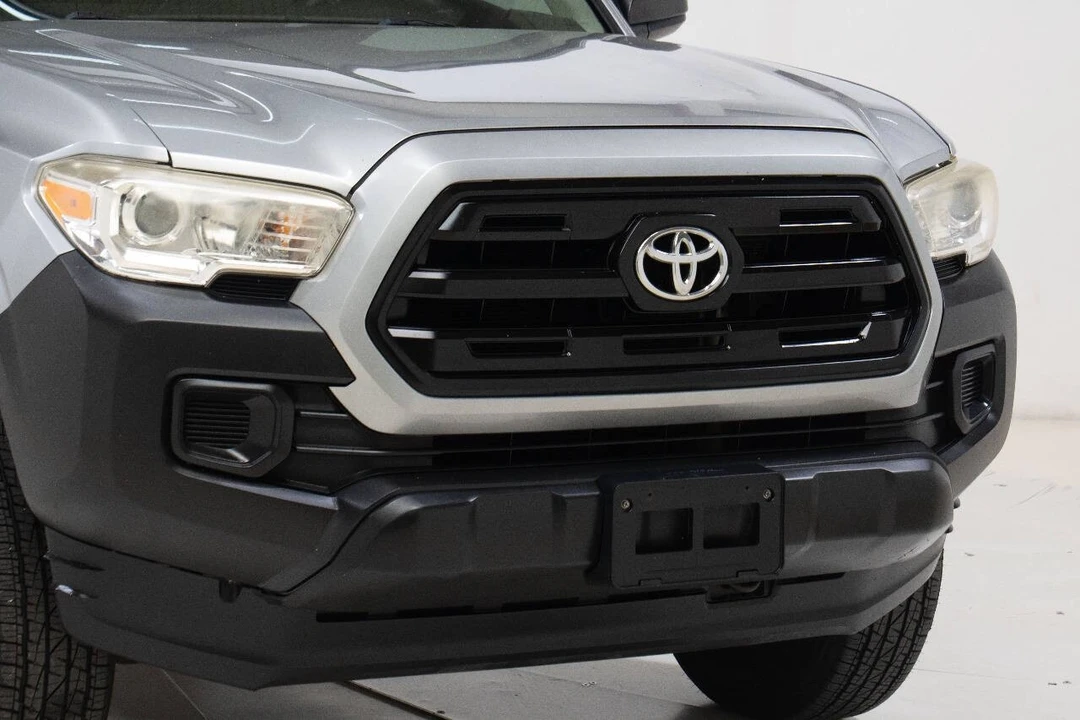 2017 Toyota Tacoma 3rd Gen - Image 9 of 12
