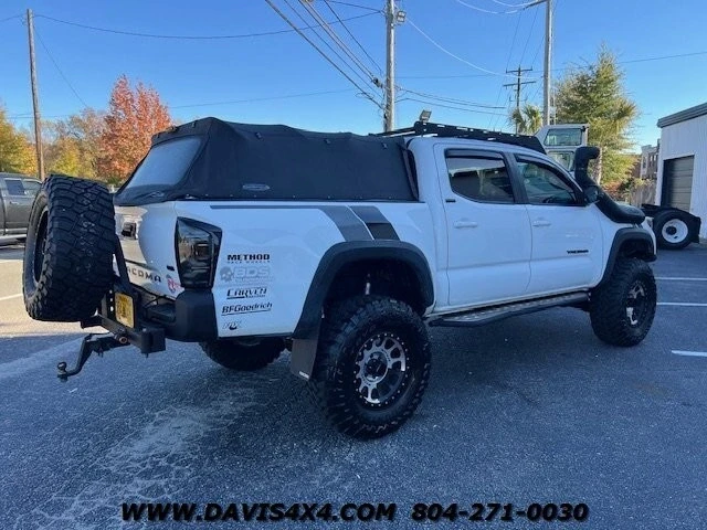 2017 Toyota Tacoma 3rd Gen - Image 9 of 12