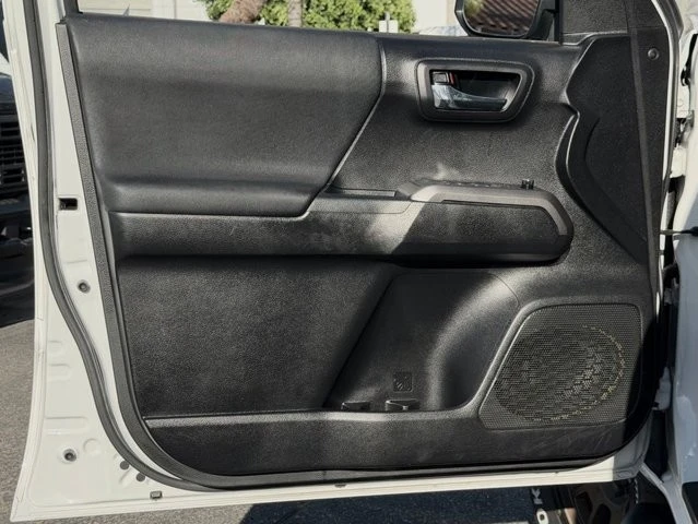 2017 Toyota Tacoma 3rd Gen - Image 15 of 21