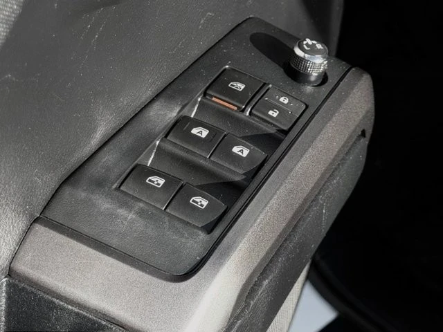 2017 Toyota Tacoma 3rd Gen - Image 16 of 21