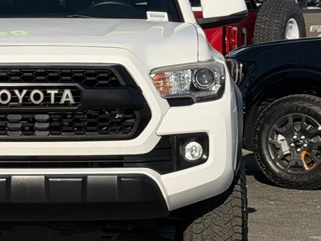 2017 Toyota Tacoma 3rd Gen - Image 4 of 21