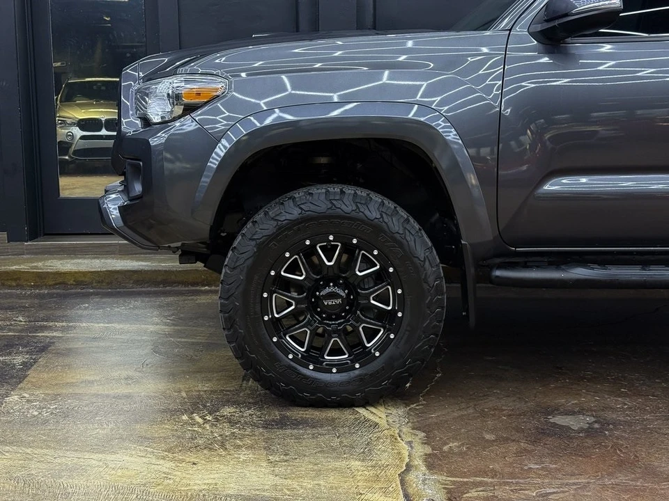 2017 Toyota Tacoma 3rd Gen - Image 4 of 12