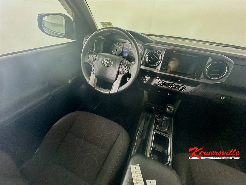 2017 Toyota Tacoma 3rd Gen - Image 9 of 21