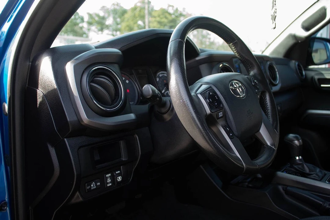 2017 Toyota Tacoma 3rd Gen - Image 19 of 21