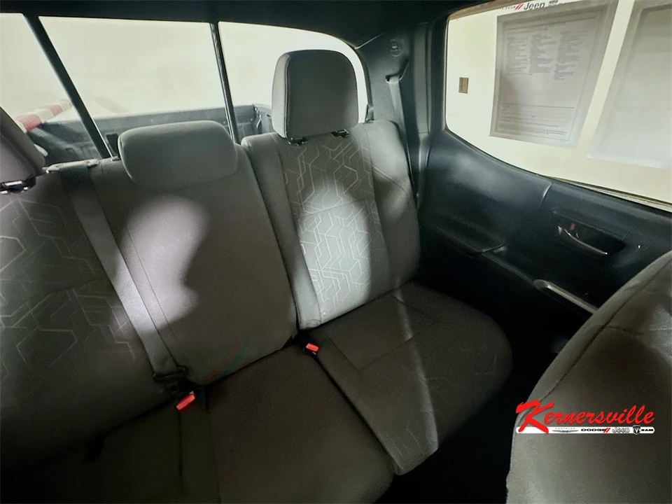 2017 Toyota Tacoma 3rd Gen - Image 14 of 21