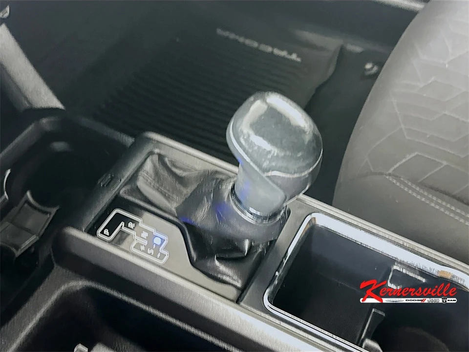 2017 Toyota Tacoma 3rd Gen - Image 16 of 21