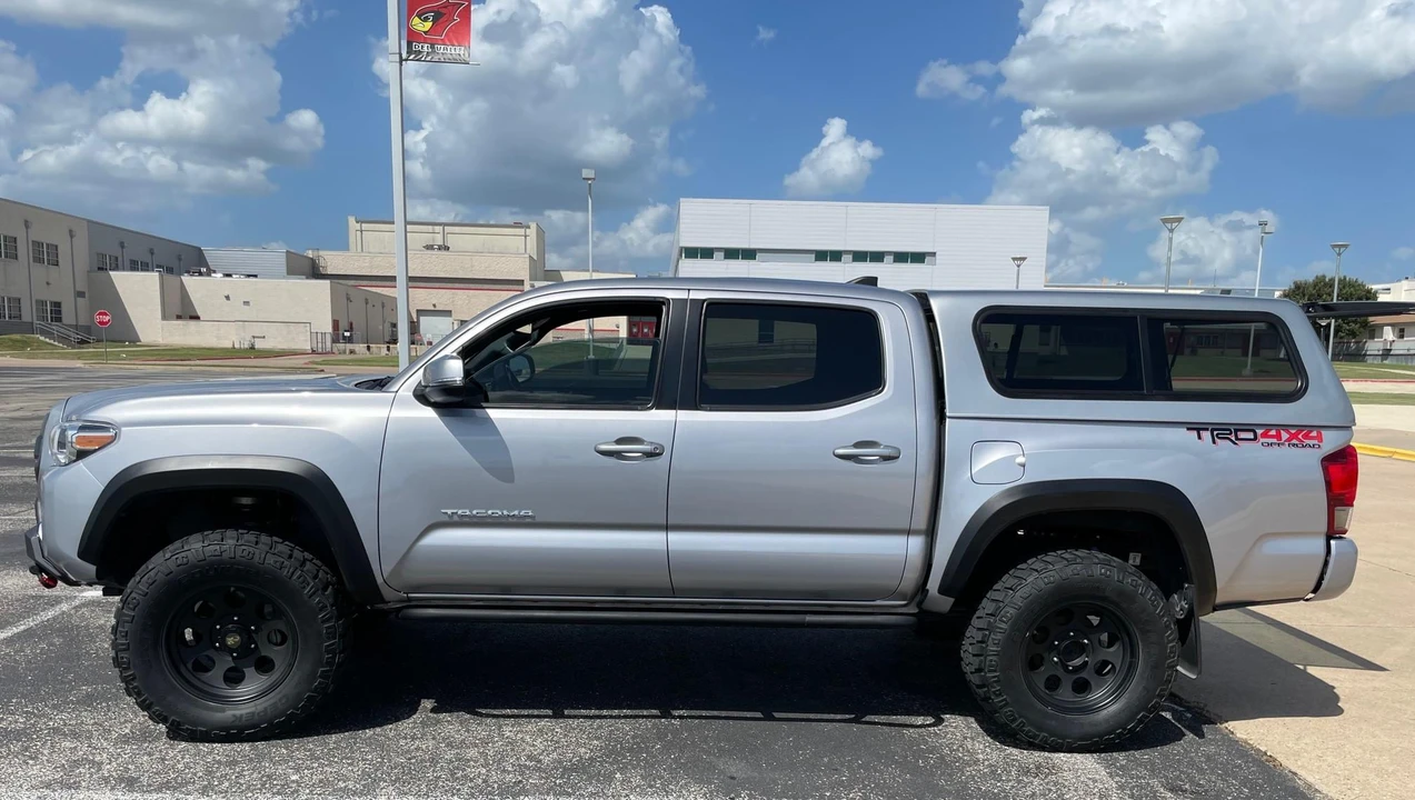 2017 Toyota Tacoma 3rd Gen - Image 10 of 31