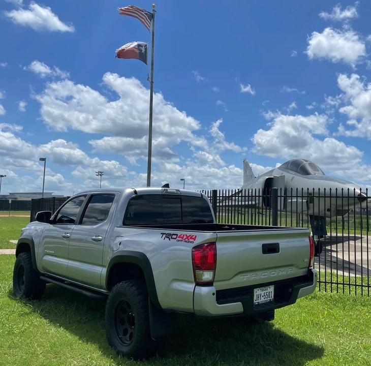 2017 Toyota Tacoma 3rd Gen - Image 11 of 31