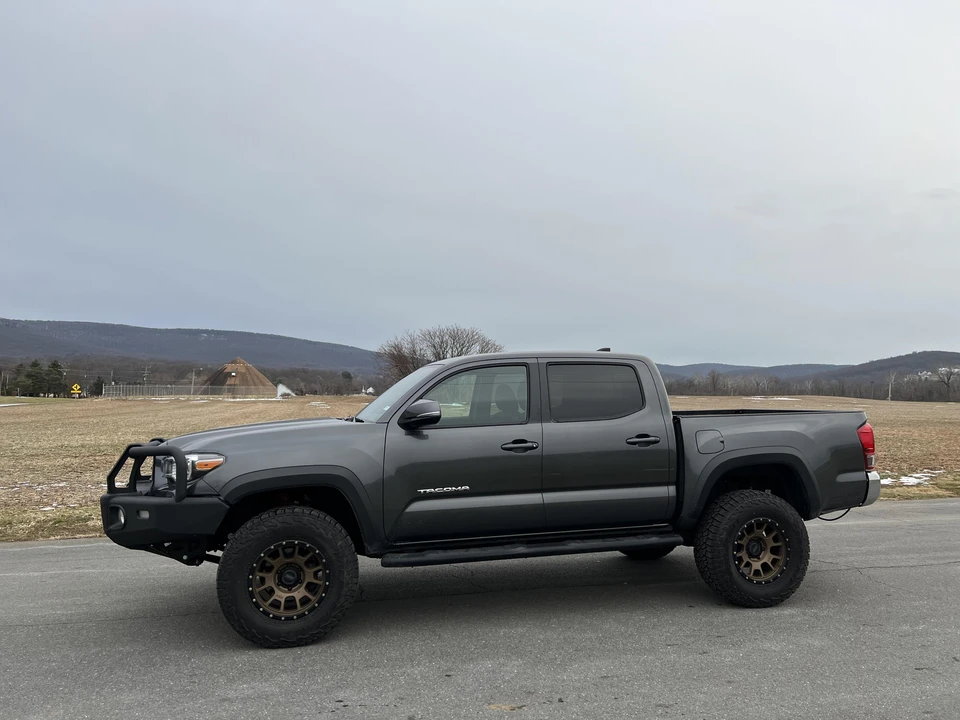 2017 Toyota Tacoma 3rd Gen - Image 12 of 31