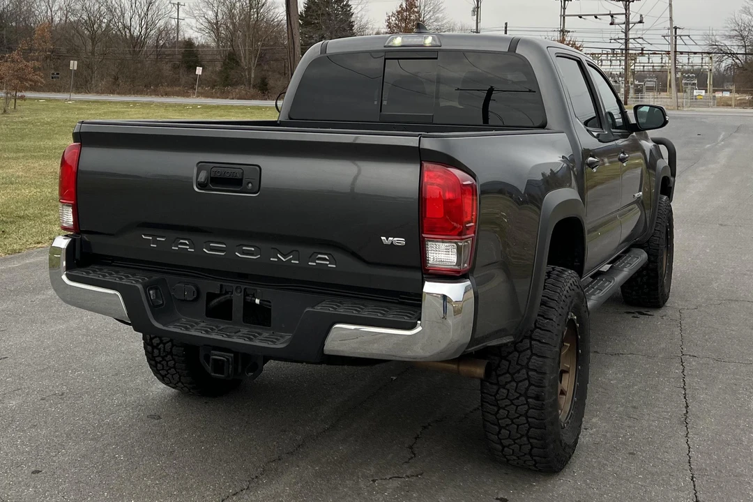 2017 Toyota Tacoma 3rd Gen - Image 16 of 31