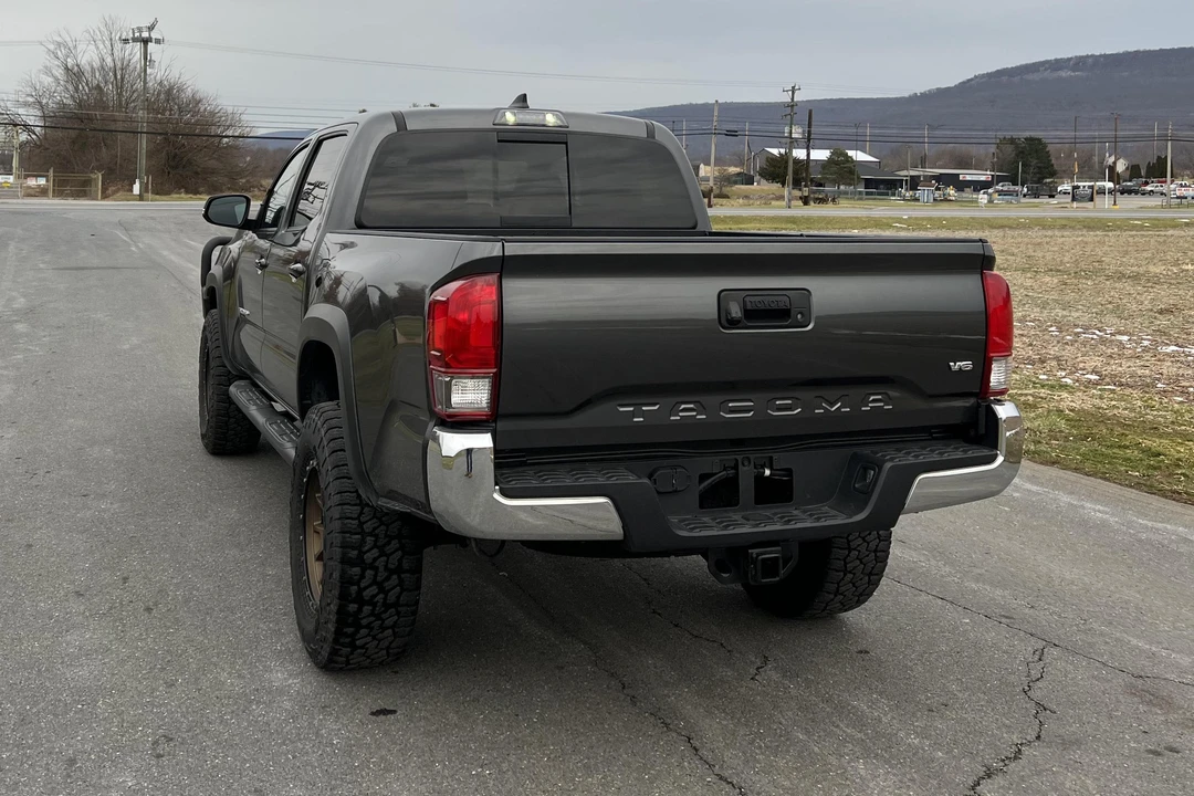2017 Toyota Tacoma 3rd Gen - Image 15 of 31