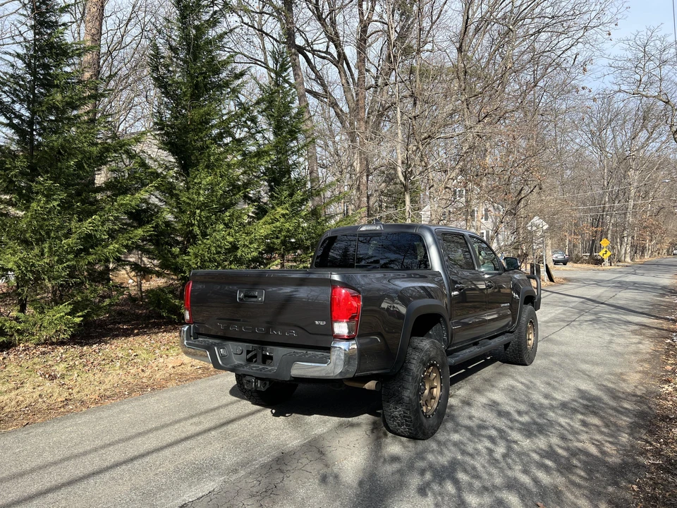 2017 Toyota Tacoma 3rd Gen - Image 30 of 31