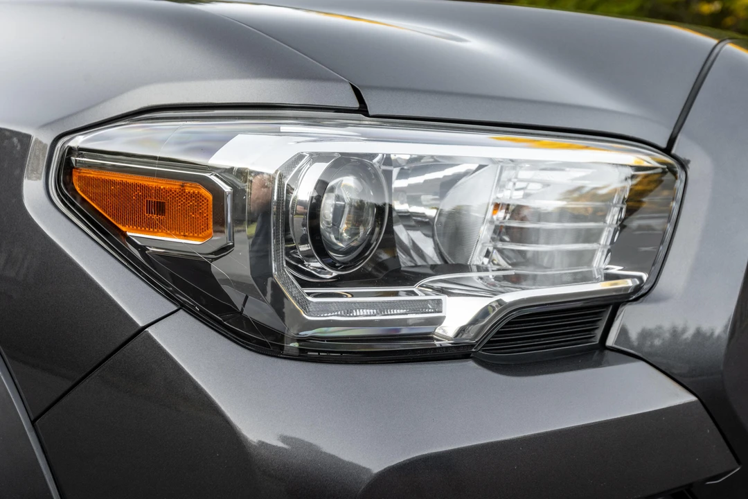 2017 Toyota Tacoma 3rd Gen - Image 14 of 31