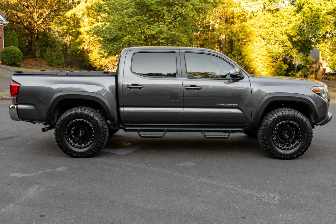 2017 Toyota Tacoma 3rd Gen - Image 12 of 31