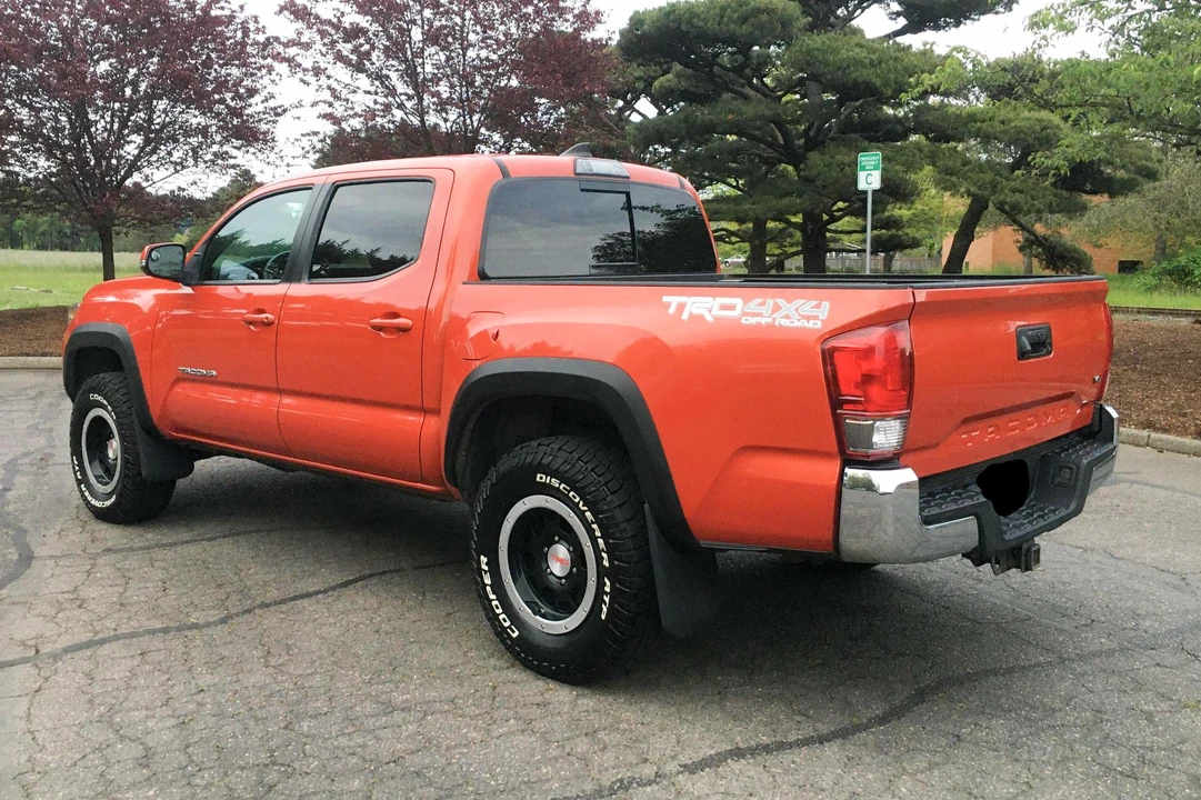 2017 Toyota Tacoma 3rd Gen - Image 4 of 26
